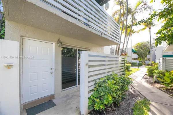 $3,300 | 565 Northwest 97th Avenue, Unit 565, Plantation, FL 33324