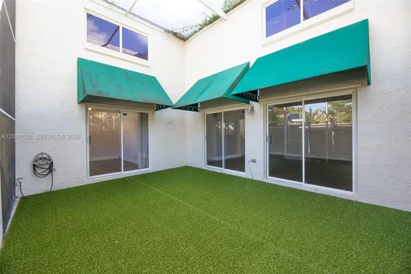 $3,300 | 565 Northwest 97th Avenue, Unit 565, Plantation, FL 33324