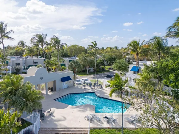 $3,300 | 565 Northwest 97th Avenue, Unit 565, Plantation, FL 33324