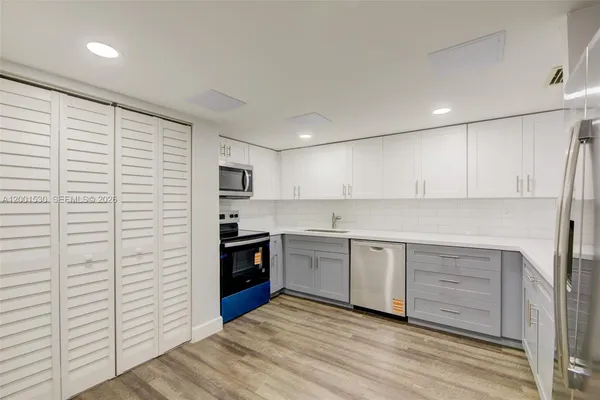 $3,300 | 565 Northwest 97th Avenue, Unit 565, Plantation, FL 33324