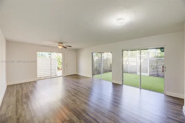 $3,300 | 565 Northwest 97th Avenue, Unit 565, Plantation, FL 33324