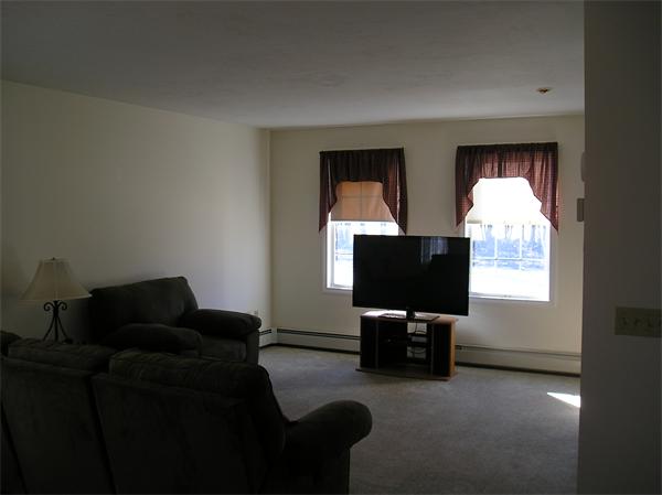 930 Barre Road New Braintree, MA 01531 - Photo 3 of 14 Gallery Image 3