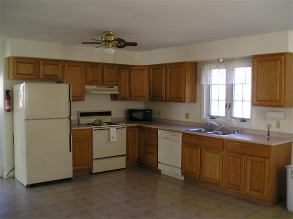 930 Barre Road New Braintree, MA 01531 - Photo 4 of 14 Gallery Image 4