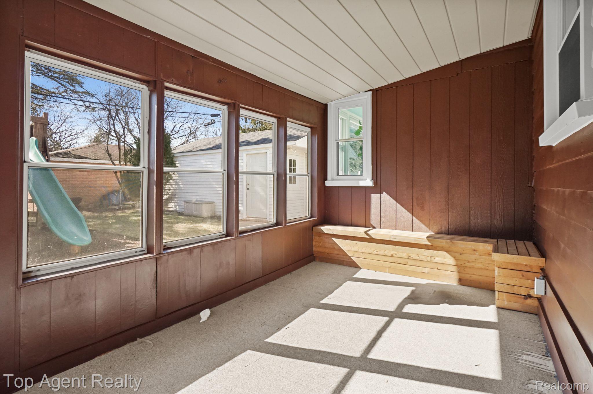 16261 Beverly Road Franklin, MI 48025 - Photo 28 of 33