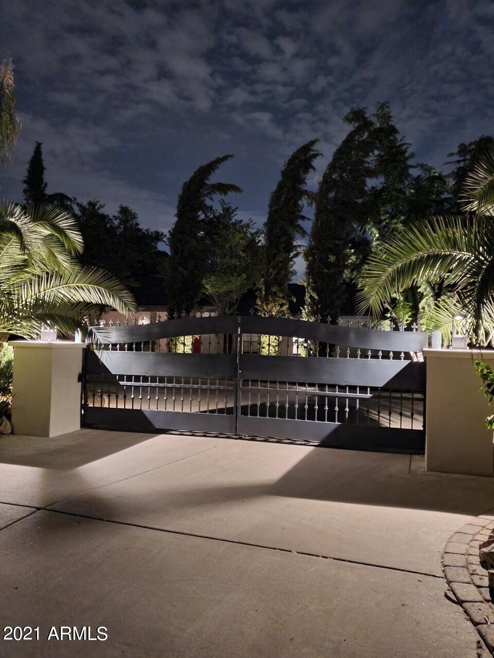 5015 East Doubletree Ranch Road Paradise Valley, AZ 85253 - Photo 14 of 74 Electronic Entry Gate