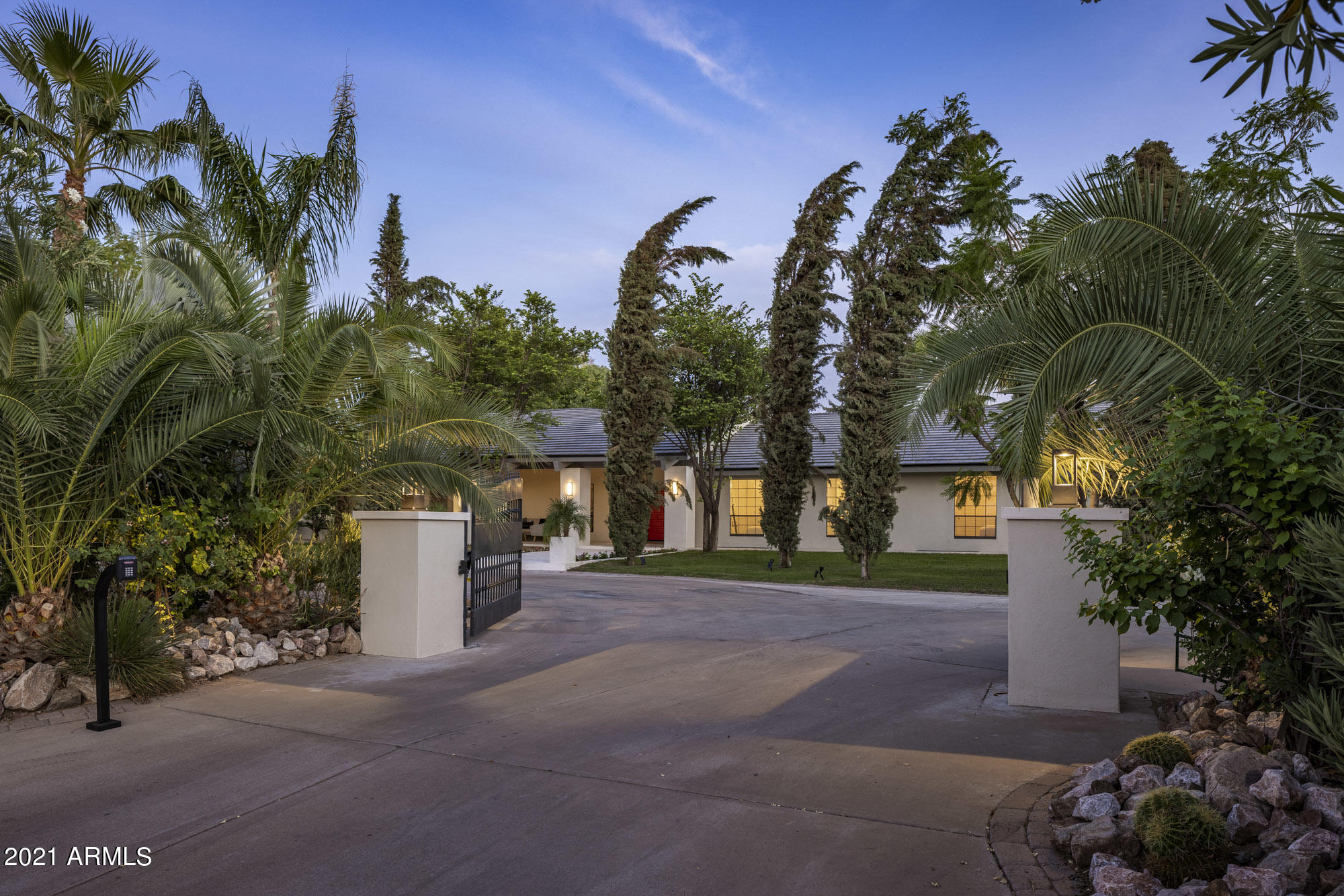5015 East Doubletree Ranch Road Paradise Valley, AZ 85253 - Photo 18 of 74 Electronic Gate