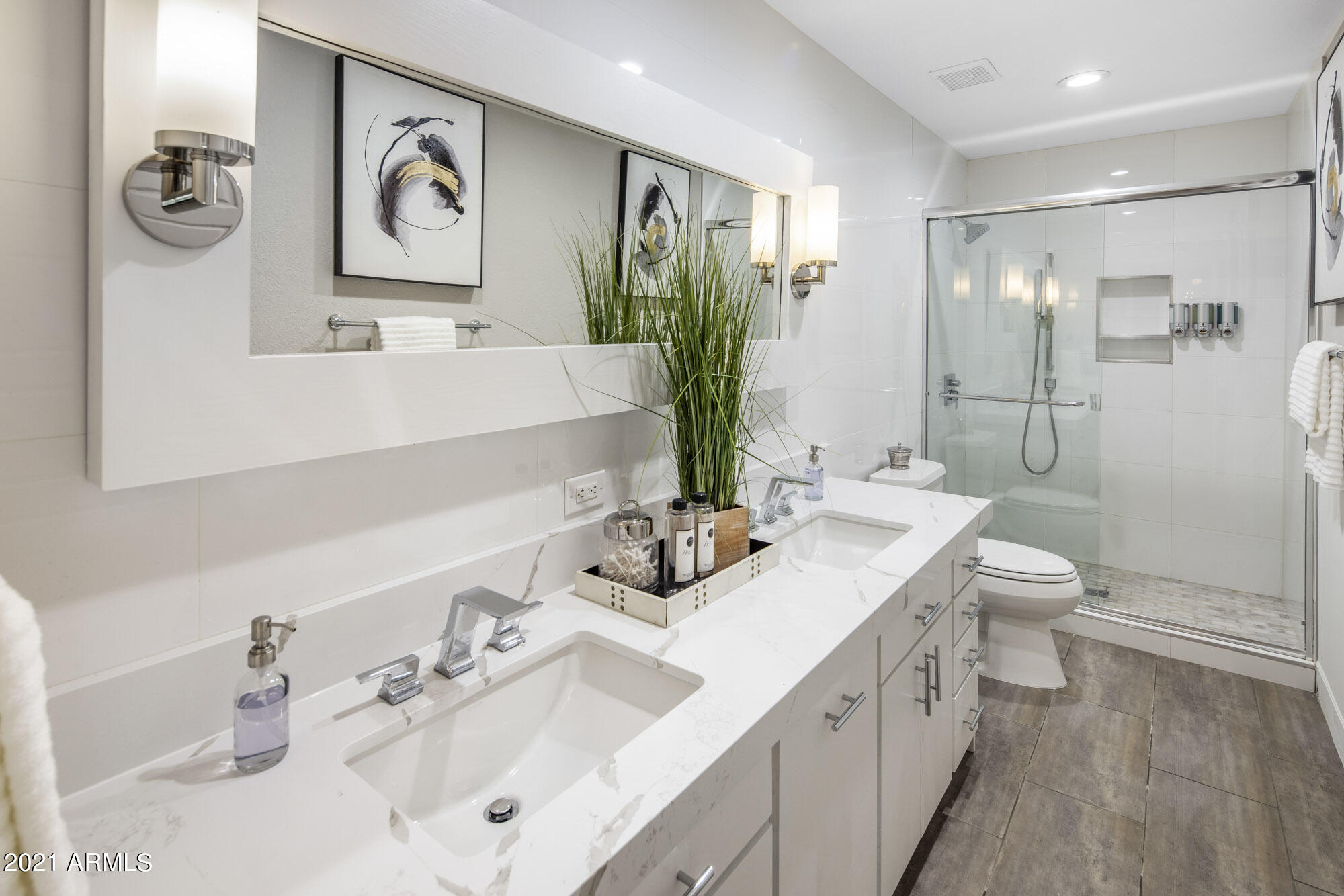 5015 East Doubletree Ranch Road Paradise Valley, AZ 85253 - Photo 47 of 74 Bathroom 3