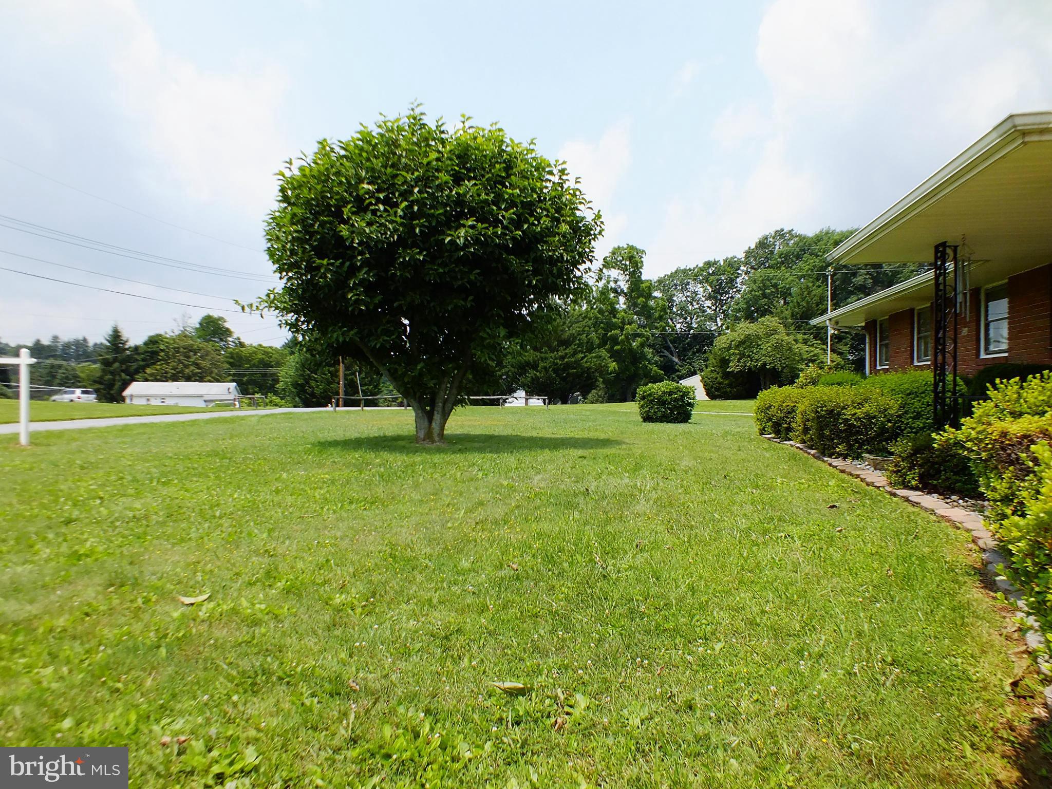 4200 Hunter Road South Hampstead, MD 21074 - Photo 27 of 30 Big Yard!