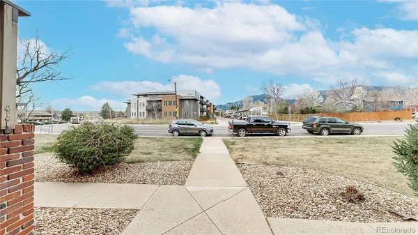 $2,400 | 4955 Moorhead Avenue, Unit 2, Boulder, CO 80305