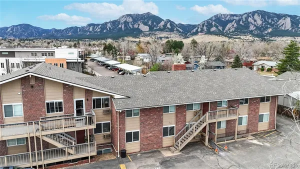 $2,400 | 4955 Moorhead Avenue, Unit 2, Boulder, CO 80305