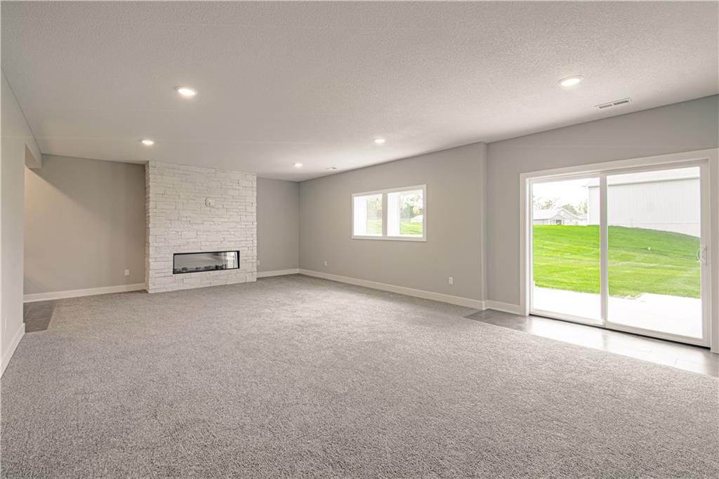 4855 Northwest Martin Street Riverside, MO 64151 - Photo 28 of 32