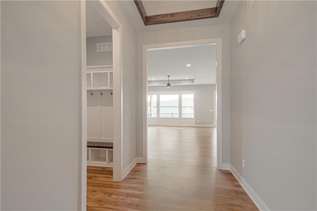 4855 Northwest Martin Street Riverside, MO 64151 - Photo 6 of 32