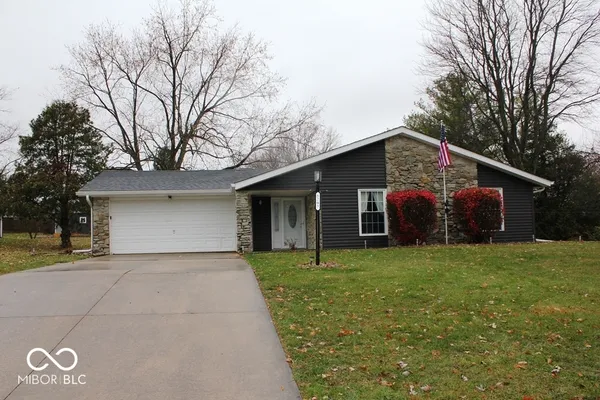 $223,900 | 8207 North Myers Road, Muncie, IN 47303