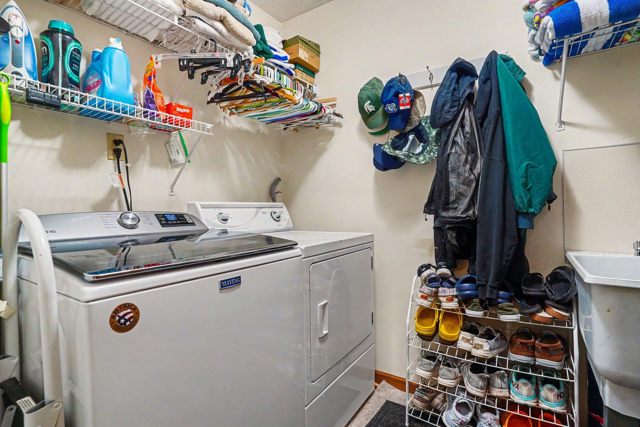 2065 Forest Park Road Muskegon, MI 49441 - Photo 19 of 39 031_file_7416