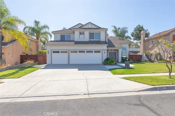 $929,900 | 660 Glen Springs Lane, Corona, CA 92882
