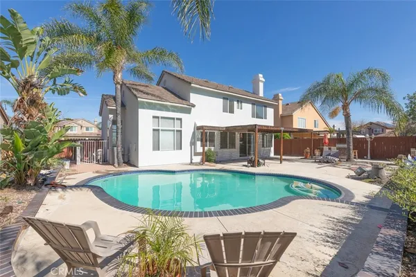$929,900 | 660 Glen Springs Lane, Corona, CA 92882