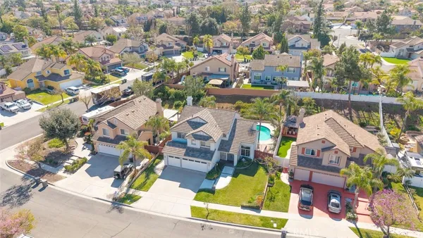 $929,900 | 660 Glen Springs Lane, Corona, CA 92882