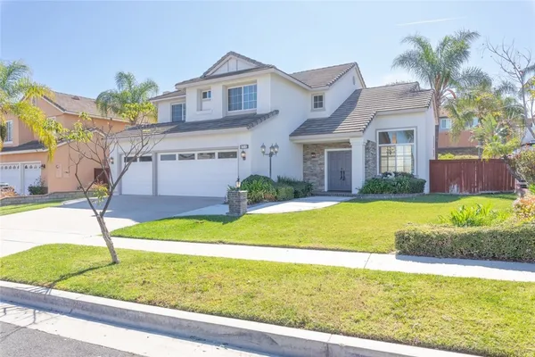 $929,900 | 660 Glen Springs Lane, Corona, CA 92882