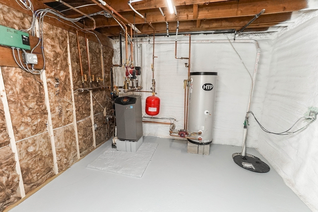 40 Great Road Maynard, MA 01754 - Photo 26 of 30 a room with gym equipment
