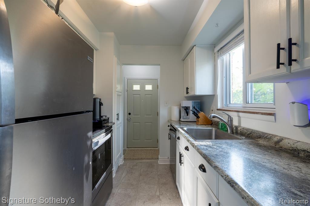 30340 Joy Road Livonia, MI 48150 - Photo 8 of 17 Gallery Image 8