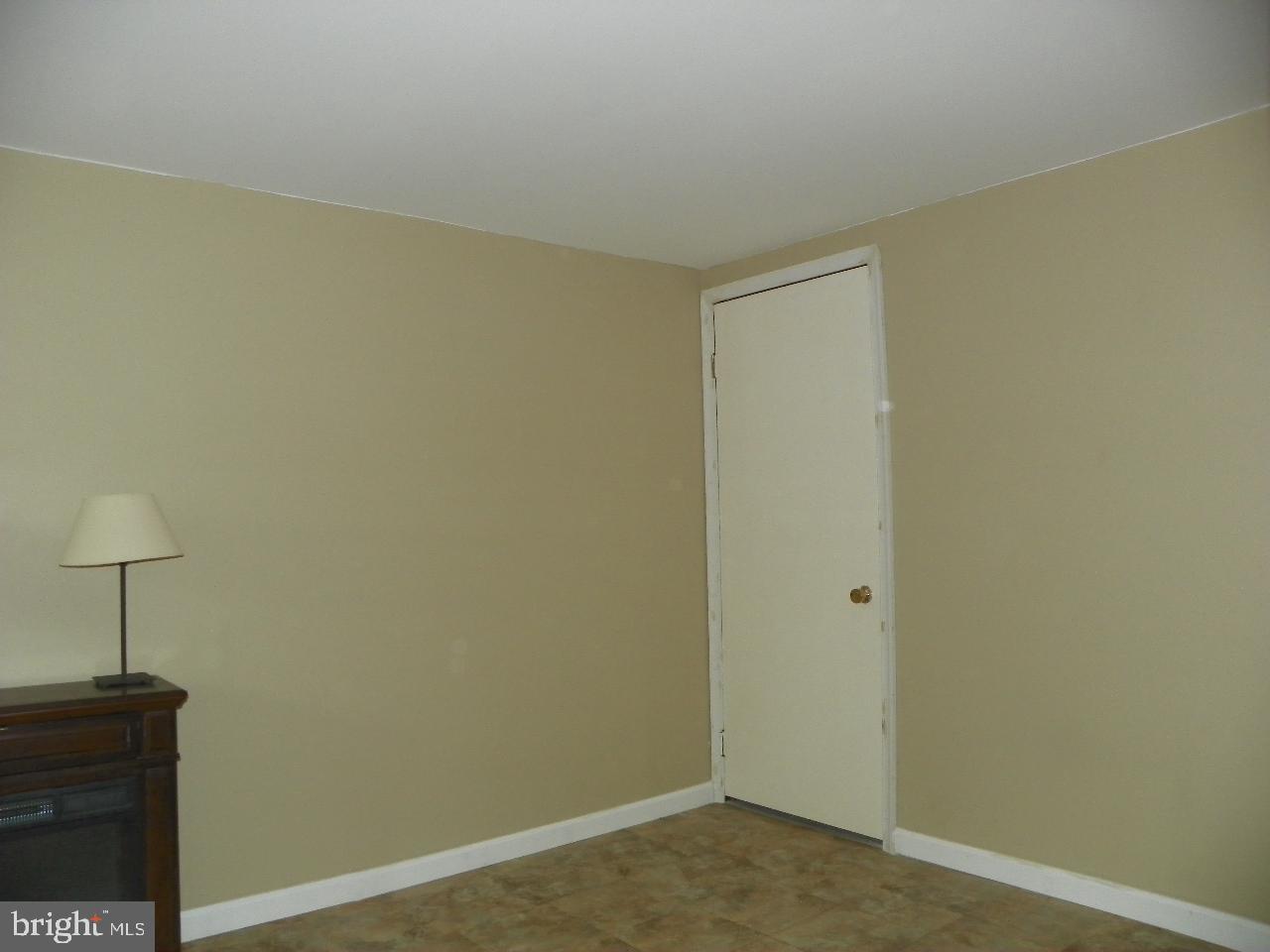 2039 Heather Road Folcroft, PA 19032 - Photo 14 of 26 Gallery Image 14