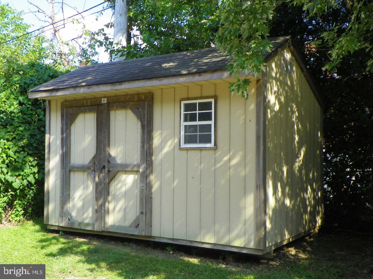 2039 Heather Road Folcroft, PA 19032 - Photo 20 of 26 Large Storage Shed