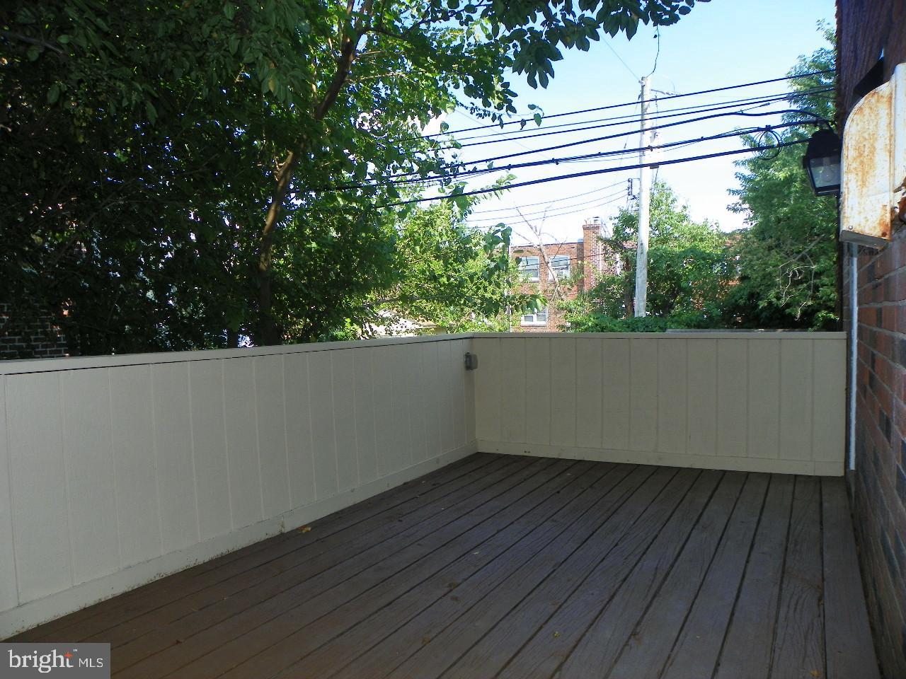 2039 Heather Road Folcroft, PA 19032 - Photo 21 of 26 Deck