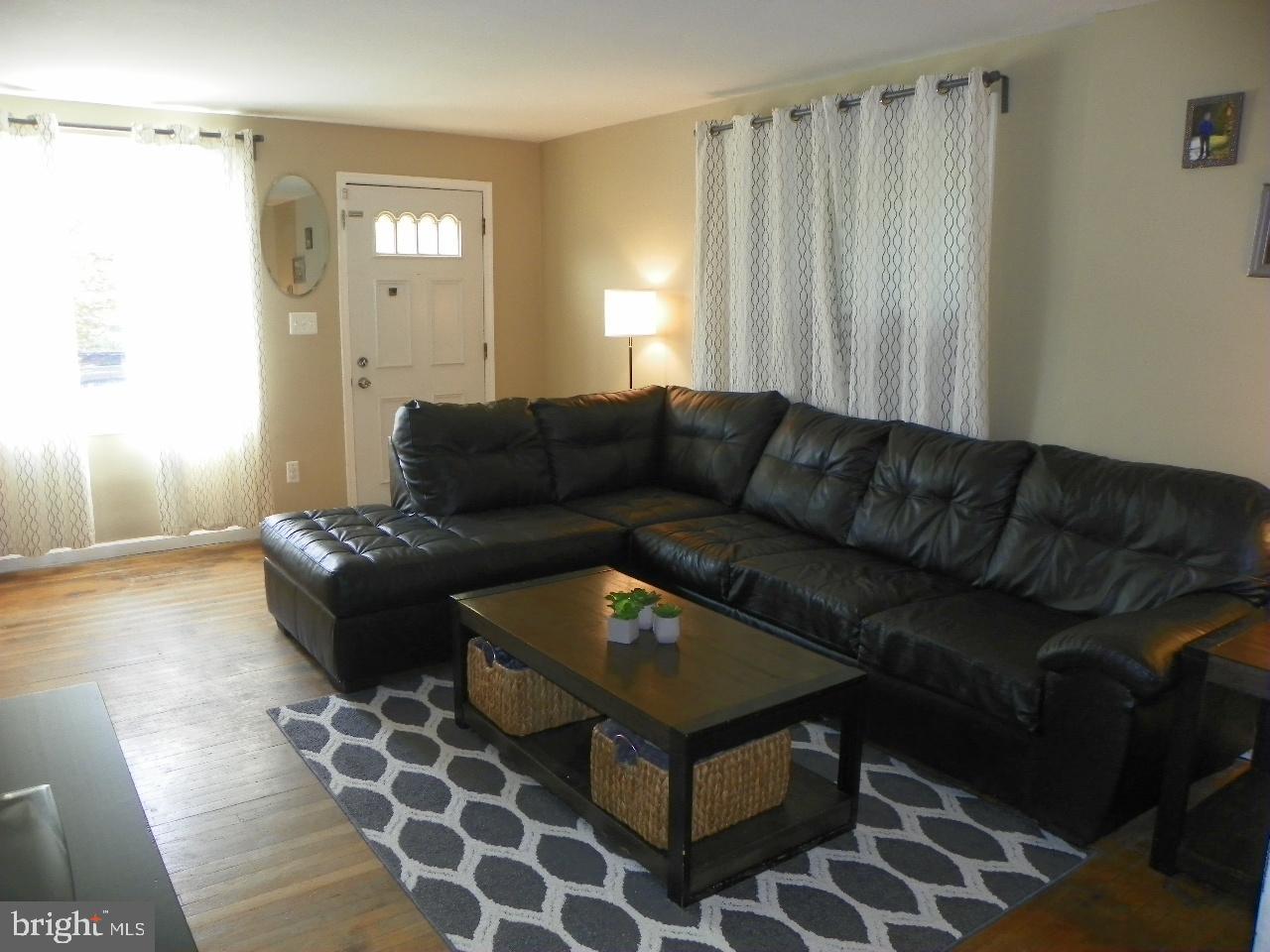 2039 Heather Road Folcroft, PA 19032 - Photo 5 of 26 Gallery Image 5
