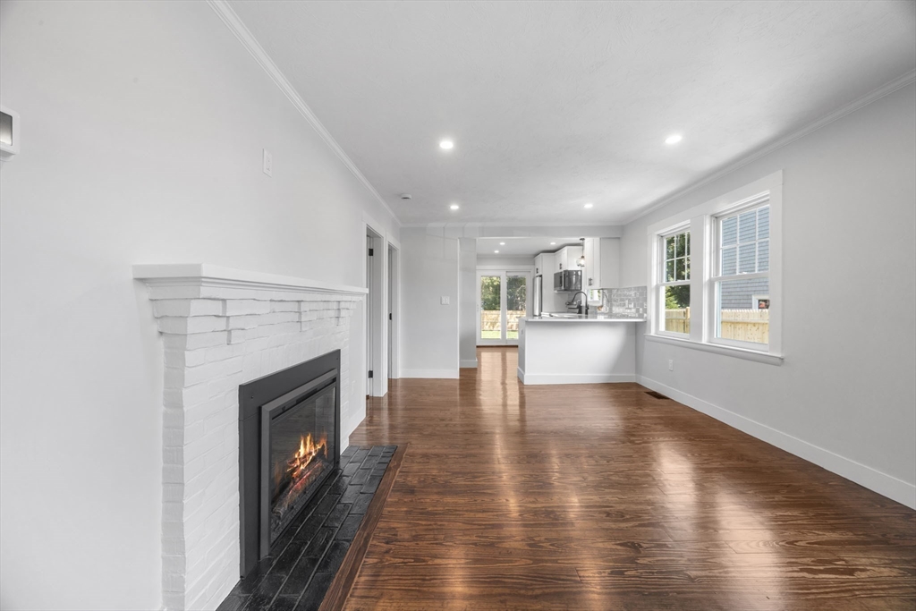 18 Cochituate Road Plymouth, MA 02360 - Photo 10 of 40 Gallery Image 10