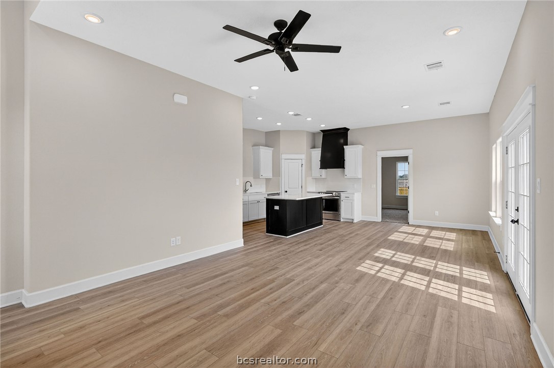 161 Turnrow Cove Snook, TX 77879 - Photo 5 of 32