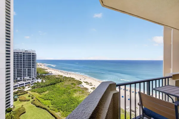 $3,000 | 2800 North Ocean Drive, Unit A19C, Riviera Beach, FL 33404