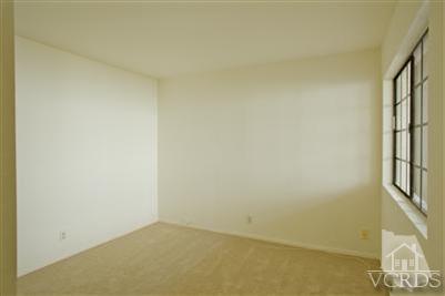 880 Congressional Road Simi Valley, CA 93065 - Photo 15 of 19 a view of an empty room