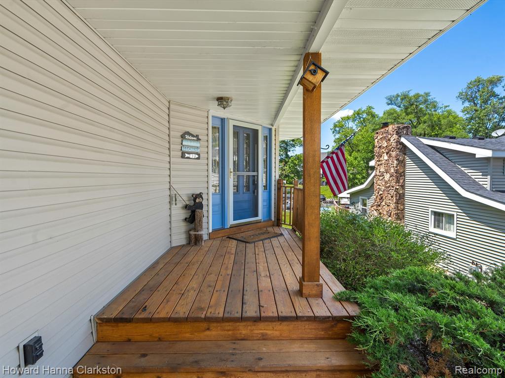 3097 Lansdowne Road Waterford, MI 48329 - Photo 7 of 33 Gallery Image 7