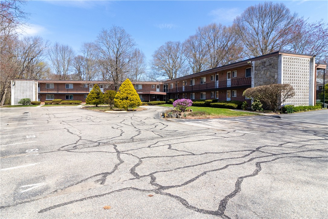 72 West Shore Road, Unit 103 Warwick, RI 02889 - Photo 2 of 20