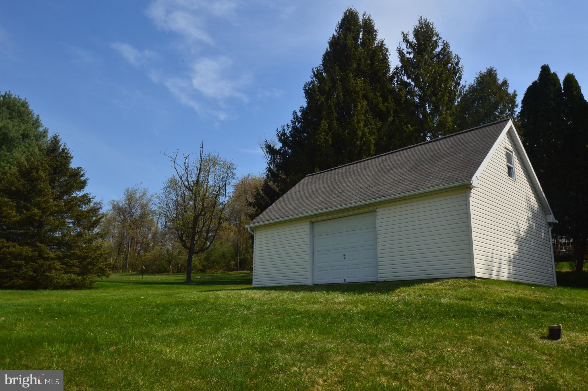 180 County Line Road Riegelsville, PA 18077 - Photo 8 of 20