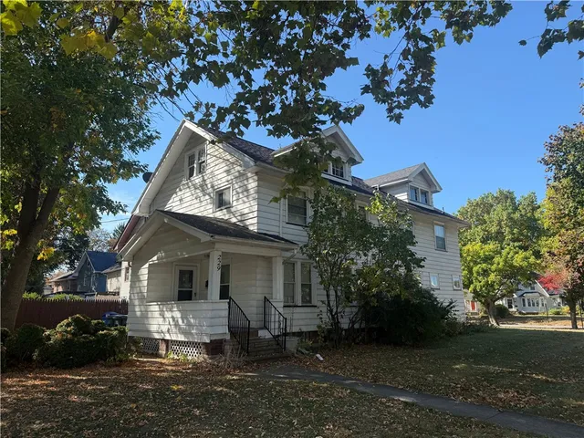 $1,500 | 229 Inglewood Drive, Rochester, NY 14619