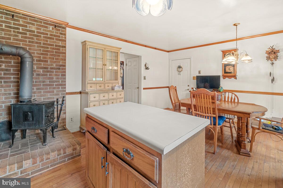 8517 High Ridge Road Ellicott City, MD 21043 - Photo 13 of 37 Gallery Image 13