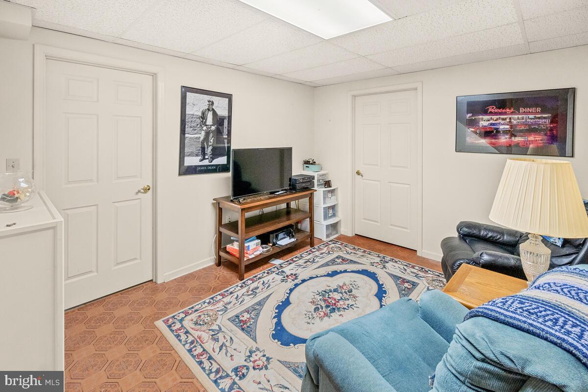 8517 High Ridge Road Ellicott City, MD 21043 - Photo 24 of 37 Gallery Image 24