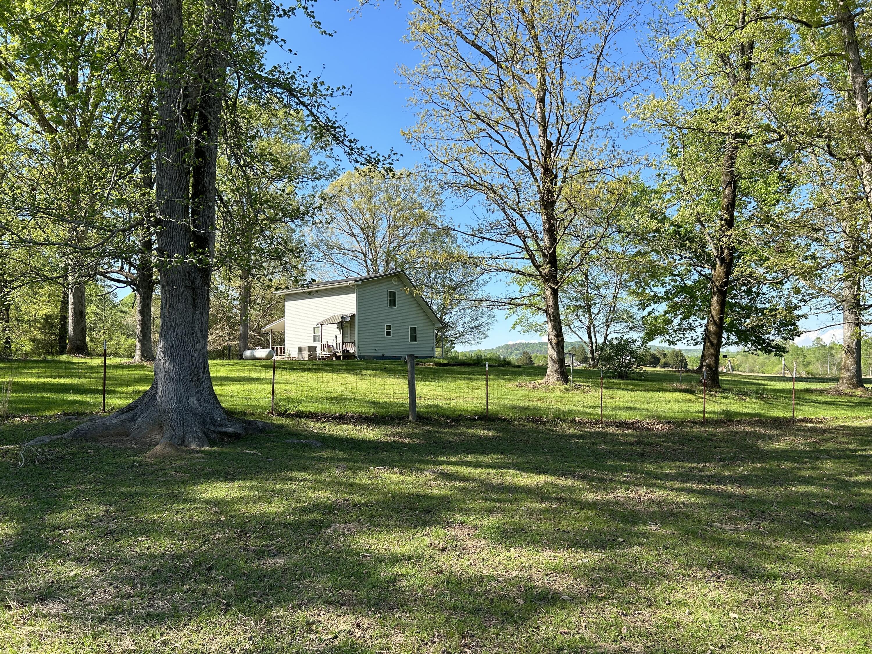 290 Hunter Island Lane Decatur, TN 37322 - Photo 17 of 39 IMG_1642