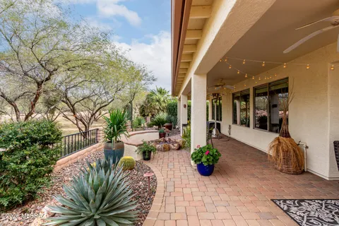 $450,000 | 2703 East Glen Canyon Road, Green Valley, AZ 85614