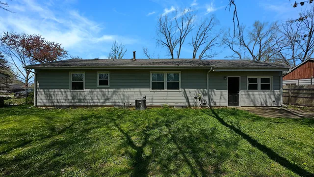 $299,000 | 34W789 South James Drive, St. Charles, IL 60174