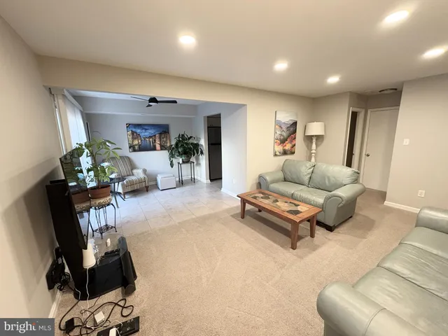 $280,000 | 3813 Segundo Place, Unit D, Alexandria, VA 22309