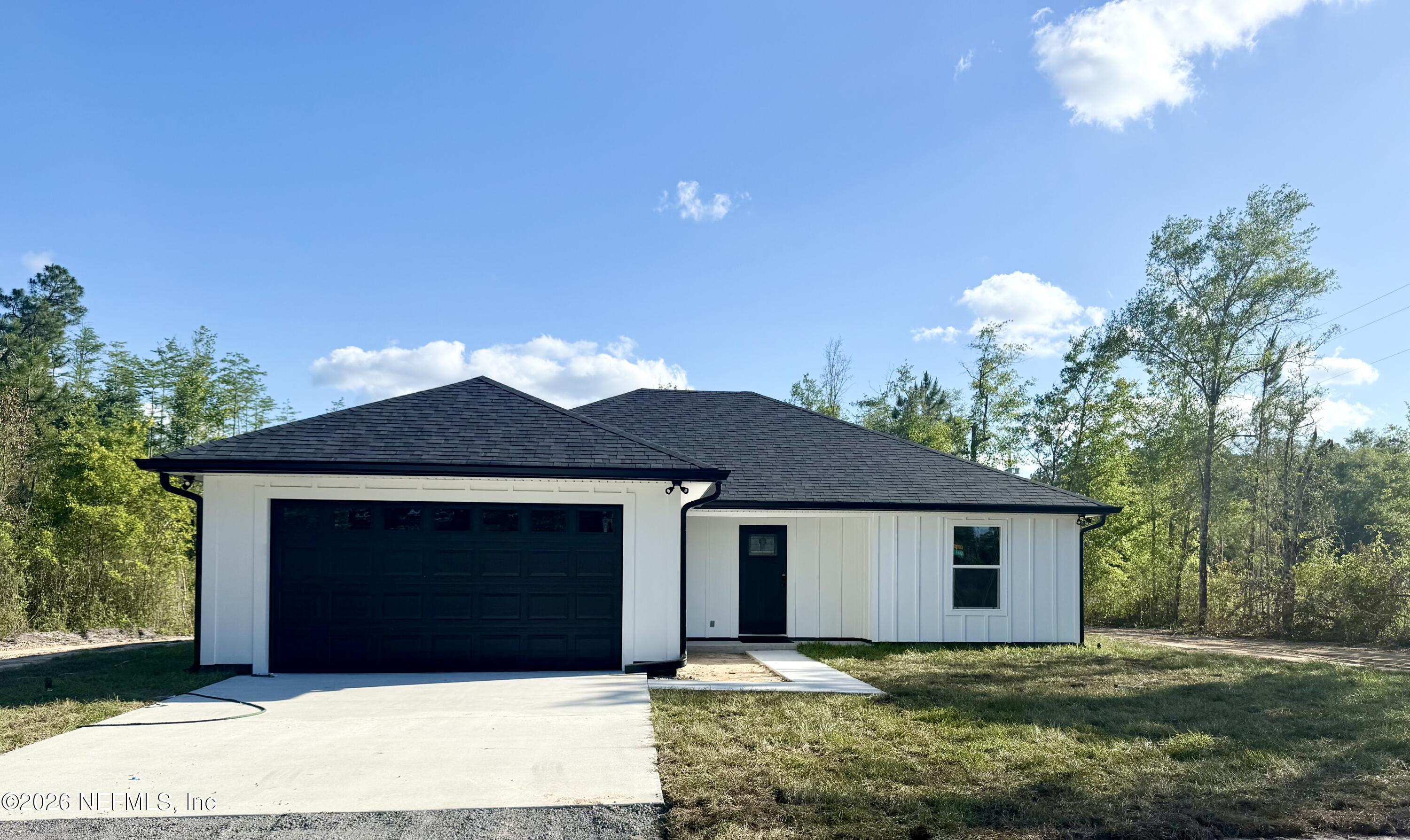 28019 Bond Road Hilliard, FL 32046 - Photo 1 of 14 IMG_2724