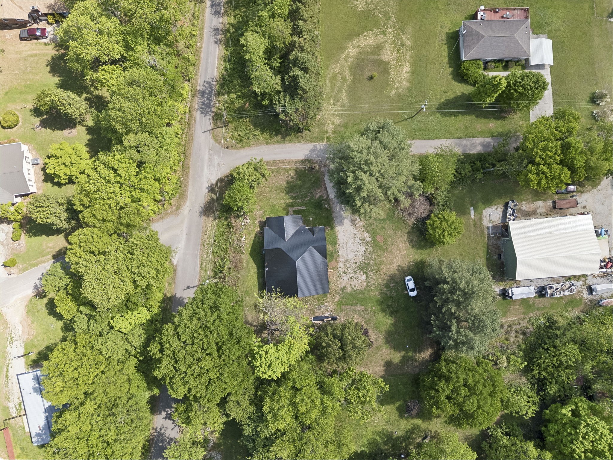 1200 Little Street Winchester, TN 37398 - Photo 46 of 54 an aerial view of a house with a yard and garden