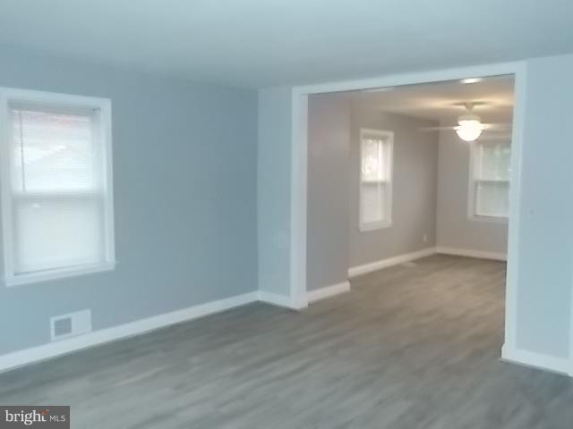 2112 Redthorn Road Baltimore, MD 21220 - Photo 2 of 18 Living Room