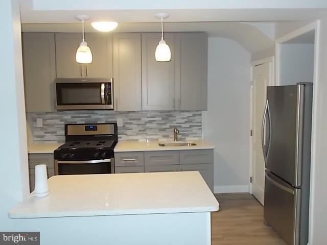 2112 Redthorn Road Baltimore, MD 21220 - Photo 7 of 18 Kitchen