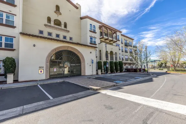$935,000 | 800 South Abel Street, Unit 218, Milpitas, CA 95035