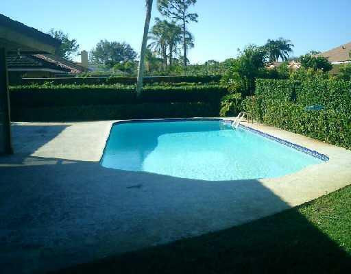 1 Kintyre Road Palm Beach Gardens, FL 33418 - Photo 2 of 5 Additional Photo