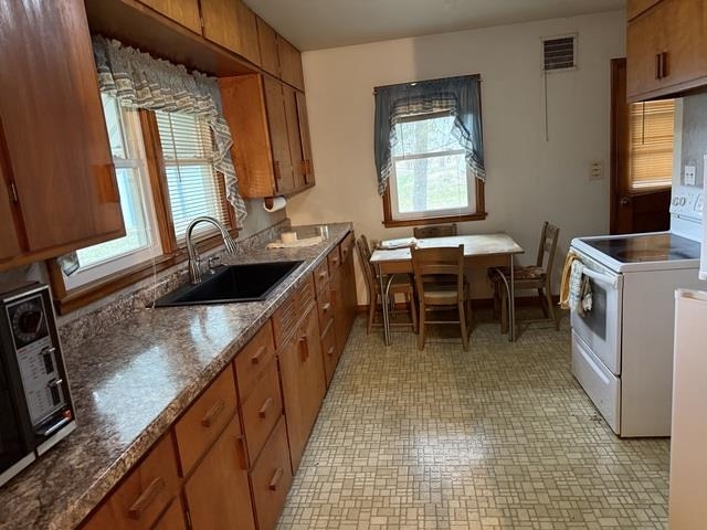 827 North 3450th Road Utica, IL 61373 - Photo 2 of 24