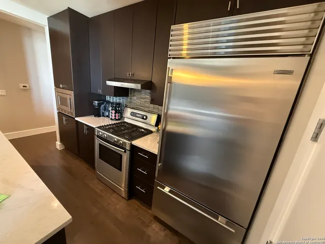 $798,000 | 610 East Market Street, Unit 2619, San Antonio, TX 78205